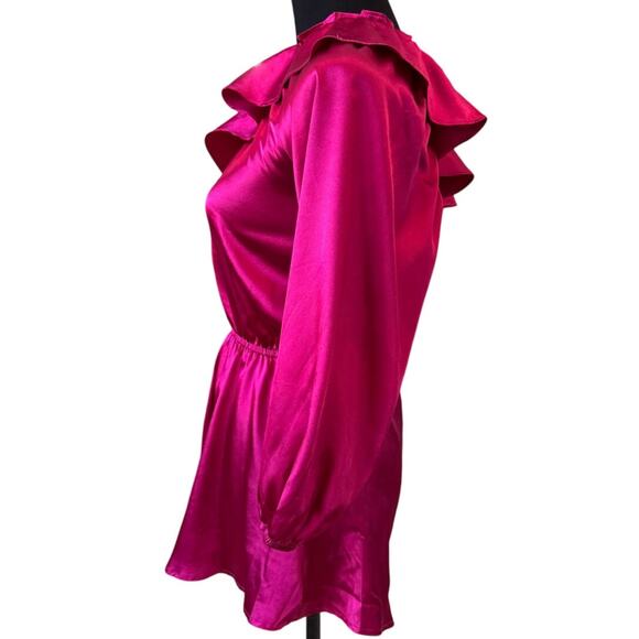 New STEVE MADDEN Fuchsia Purple Ruffle One Shoulder Satin Romper Size XS - Picture 6 of 8